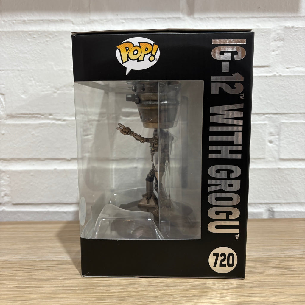 Funko Pop! 720 IG-12 With Grogu (Lights & sounds)