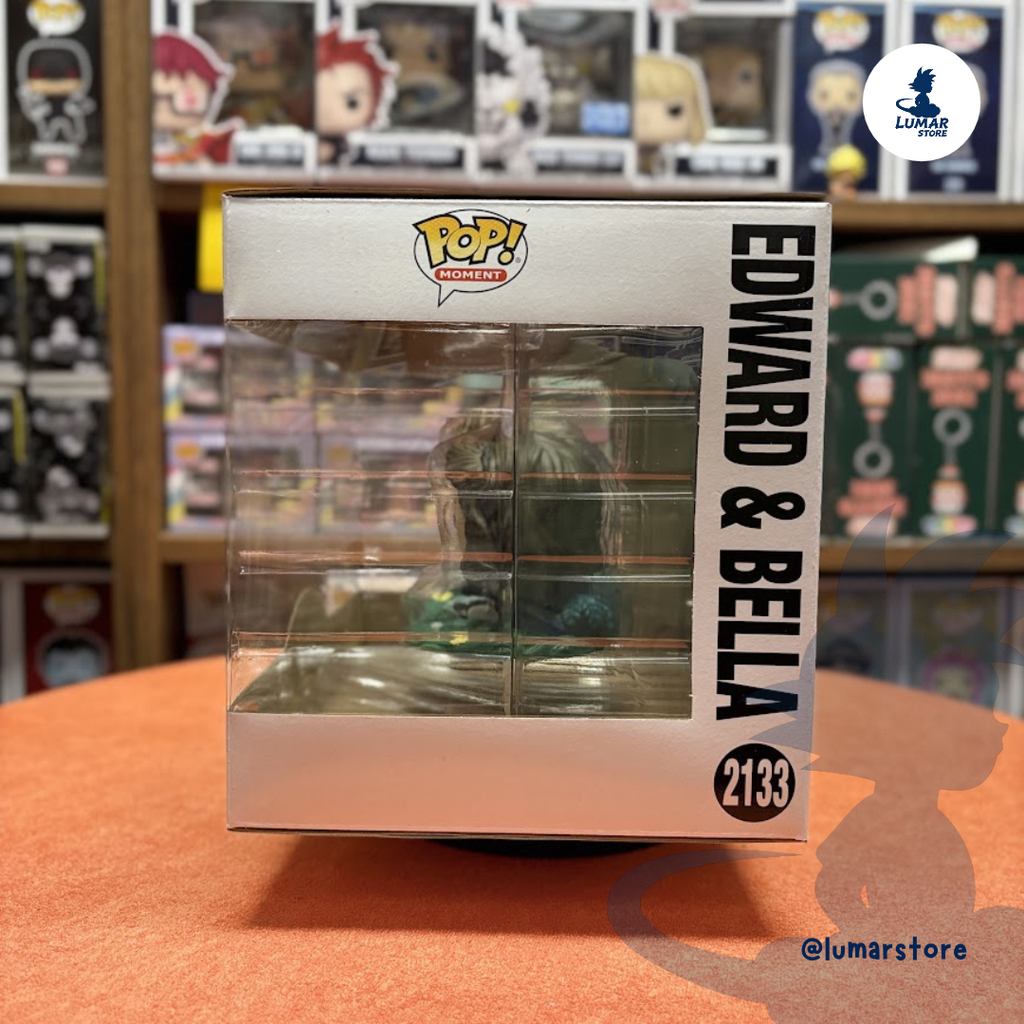 Funko POP! Moment #2133 The Twilight Saga – Edward & Bella (Meadow Scene)