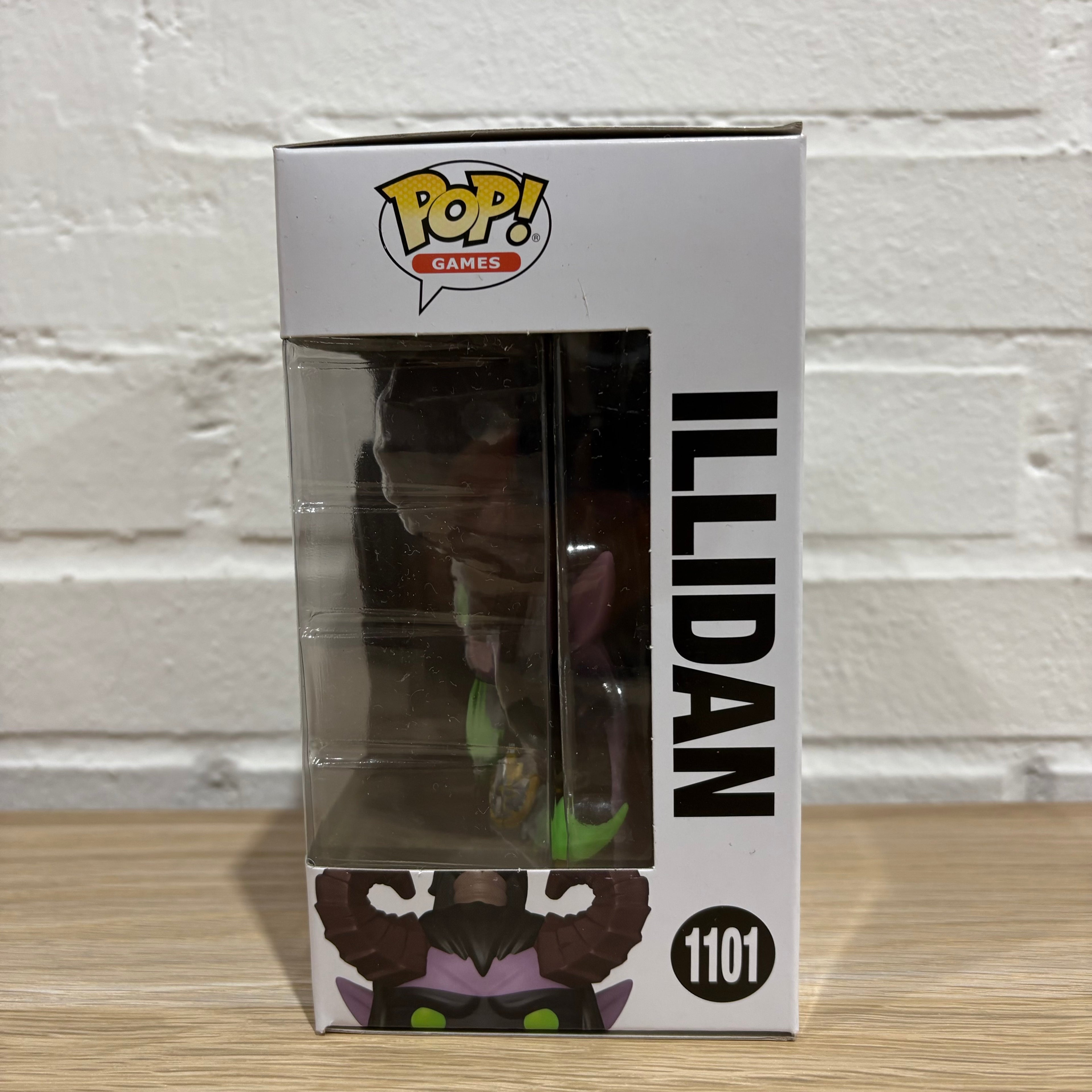 Funko Pop 1101 Illidan World Warcraft lateral