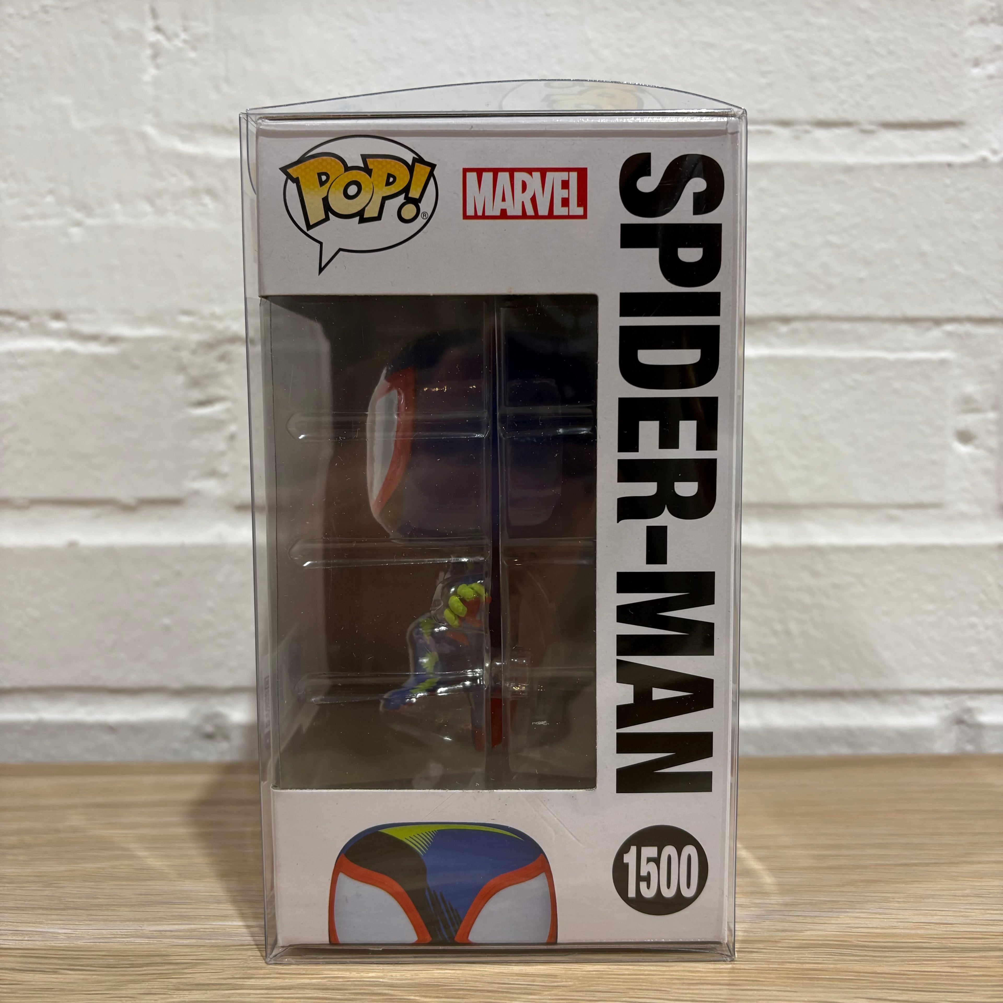 Funko Pop! 1500 Spider-man Elite Edition Lateral 2