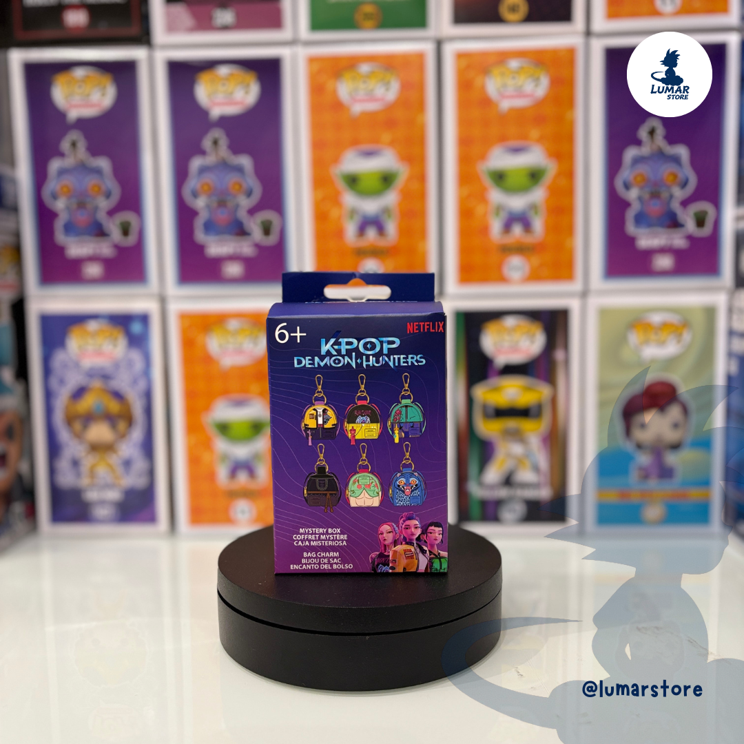 Loungefly: Llavero Mini Mochila Mystery Box - Huntrix K-Pop Demon Hunters