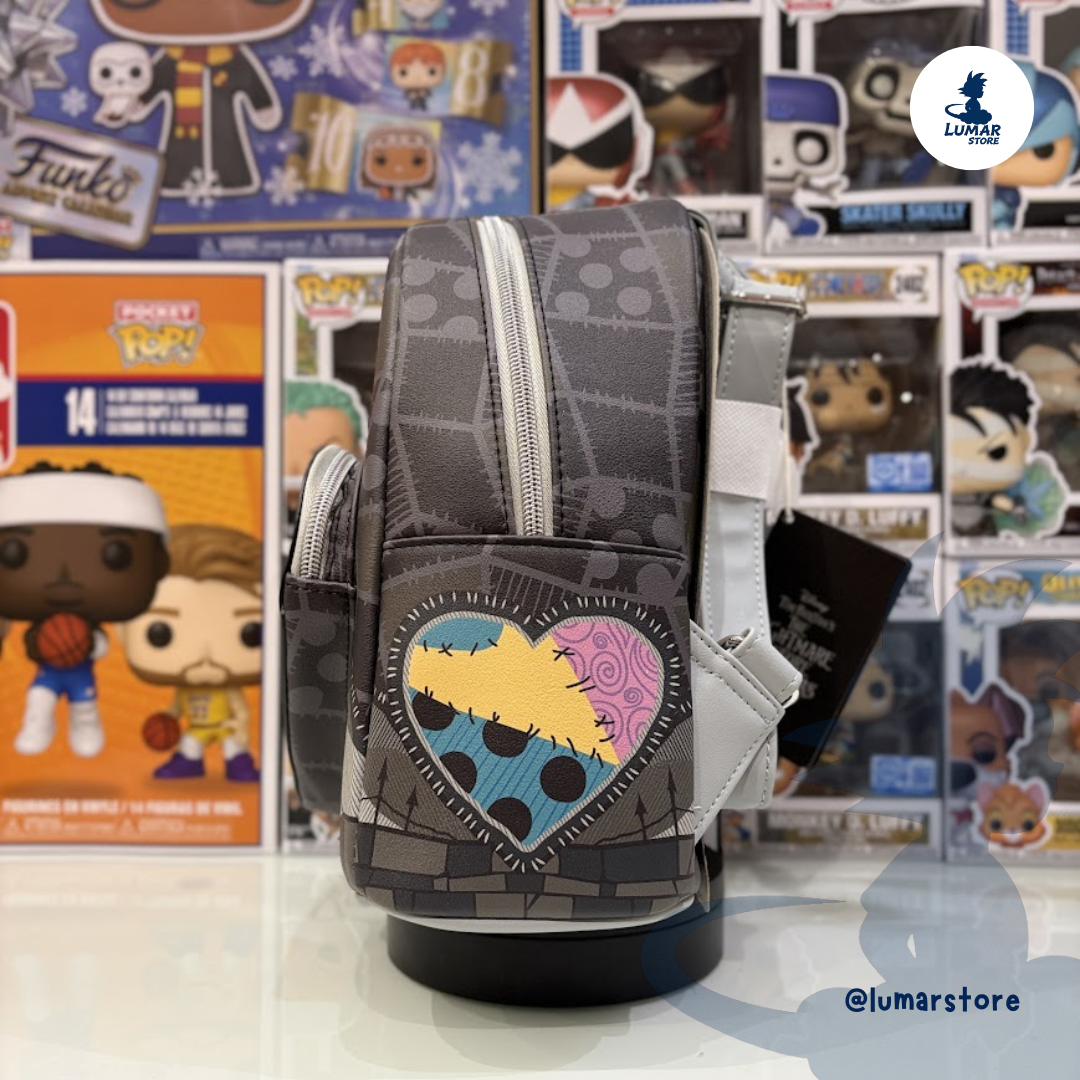 Mochila Loungefly Pesadilla Antes de Navidad: Corazón Partido Jack y Sally 26cm