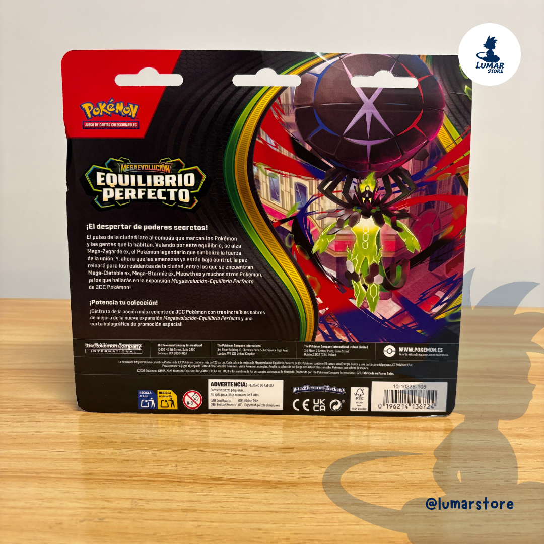 Pokémon TCG: Blister 3 Sobres - Equilibrio Perfecto | Carta Promo Chikorita (Español)
